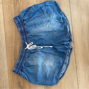 Mossi no Jean shorts. Super soft.